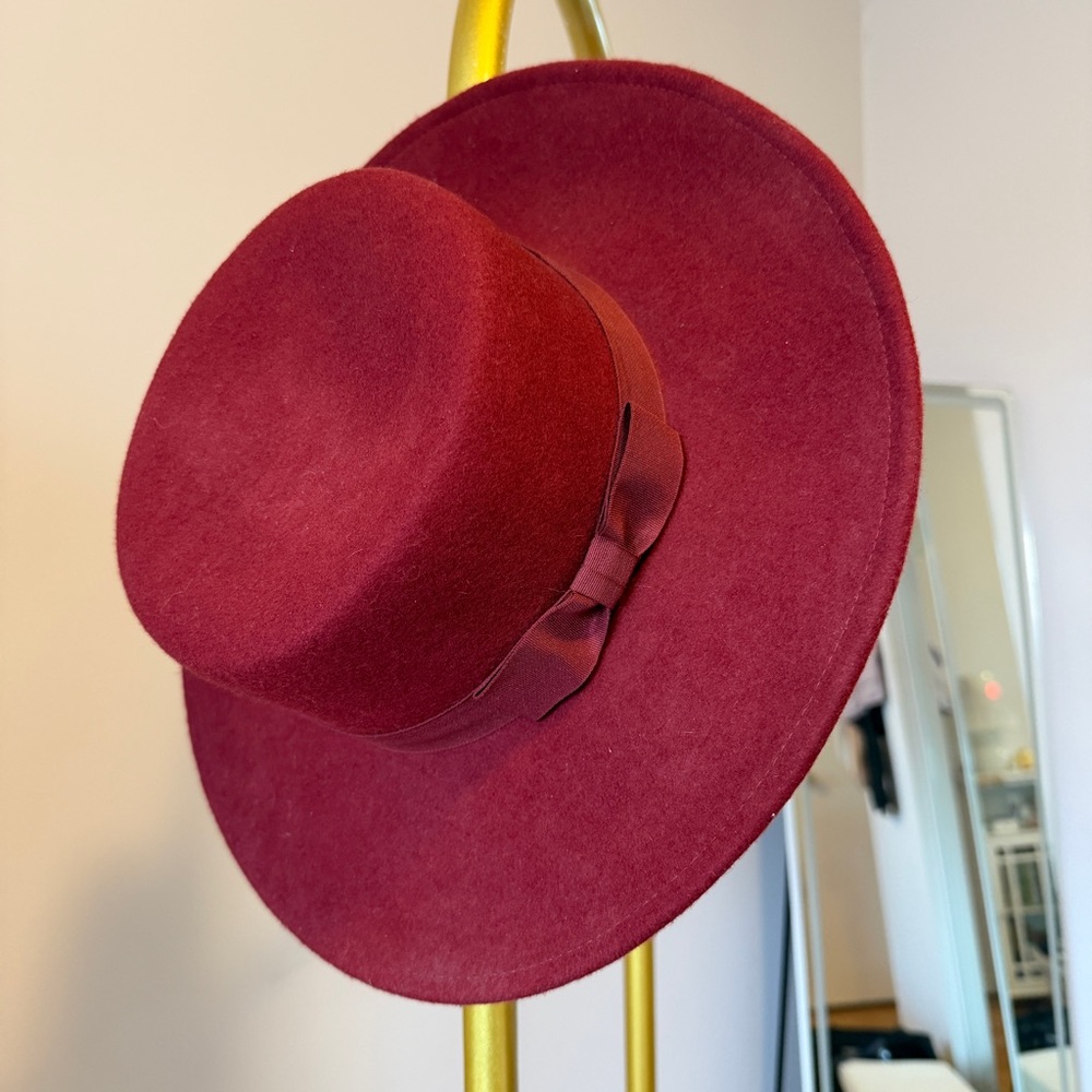 Love & Lore Wide Brim Felt Fedora Hat in Deep Wine Red / Burgundy